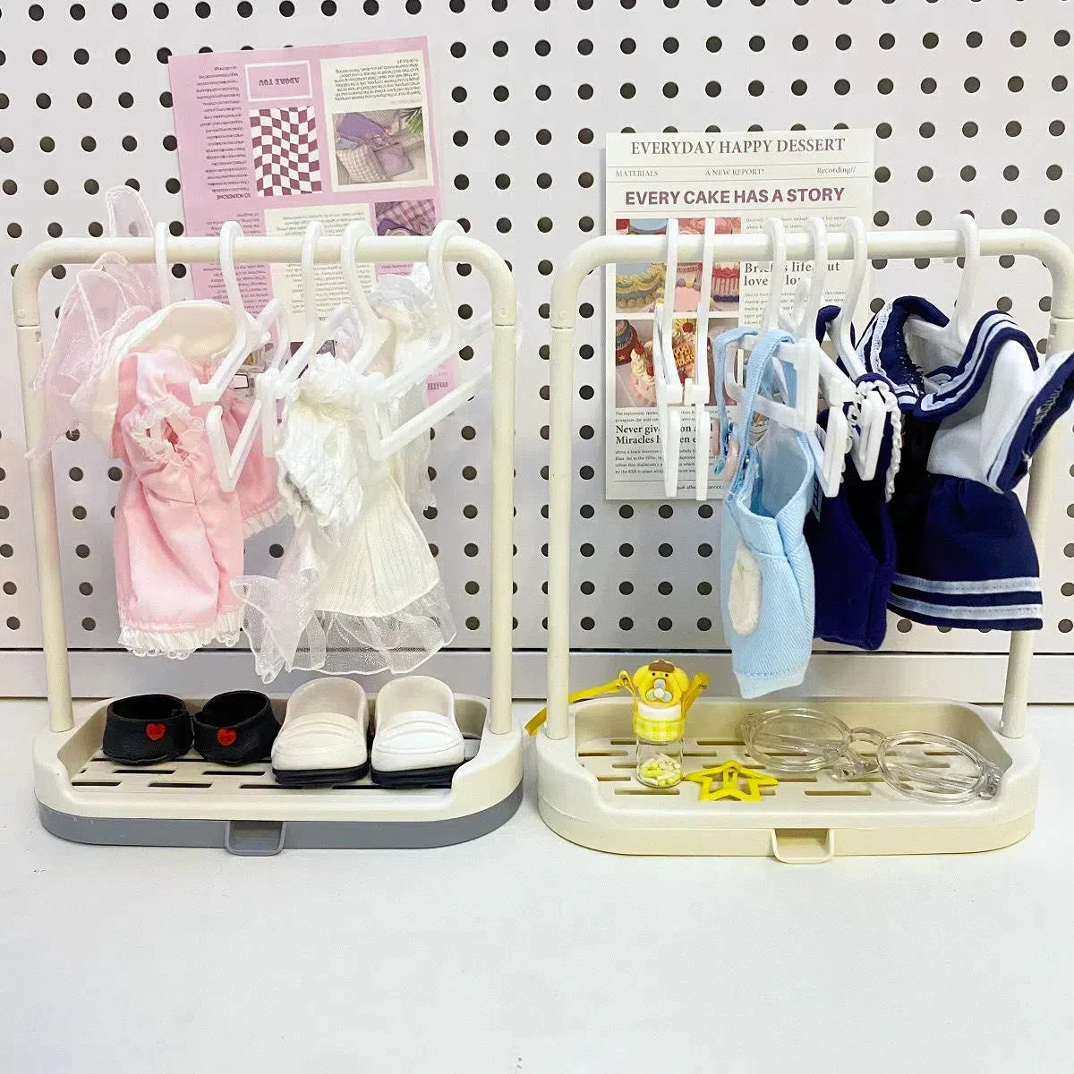 19cm Labubu Clothing Hanger & Shoes Rack