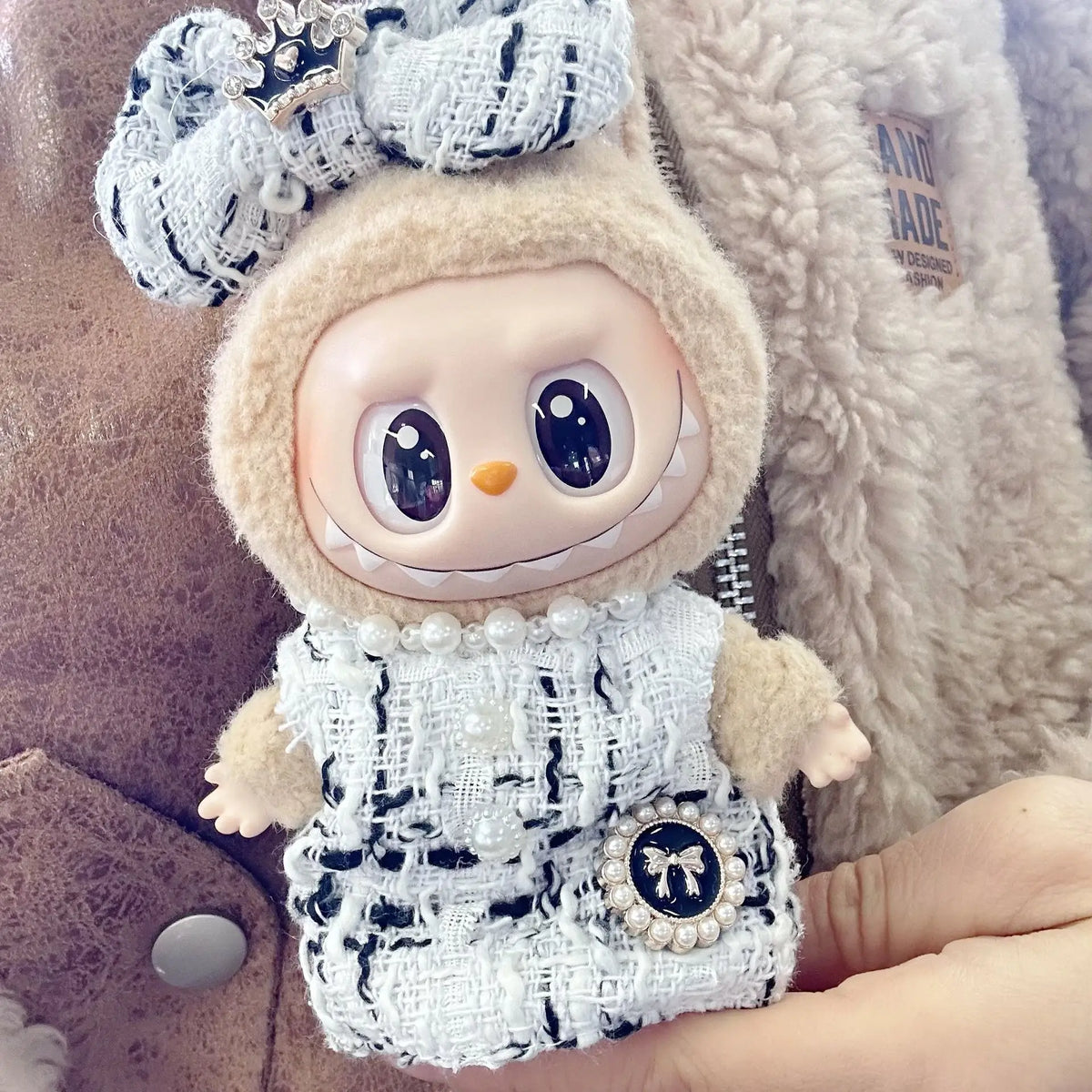 17cm Labubu Plaid Dress Set